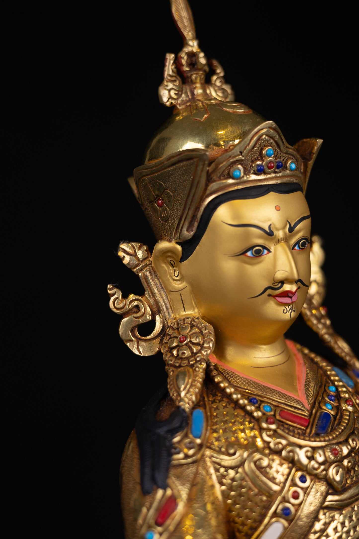 Tibetan Buddhism Gold Face Guru Rinpoche Padmasambhava Turquoise Coral Lapiz Stone Gold Plated Copper Statue Sculpture Figure Nepal free