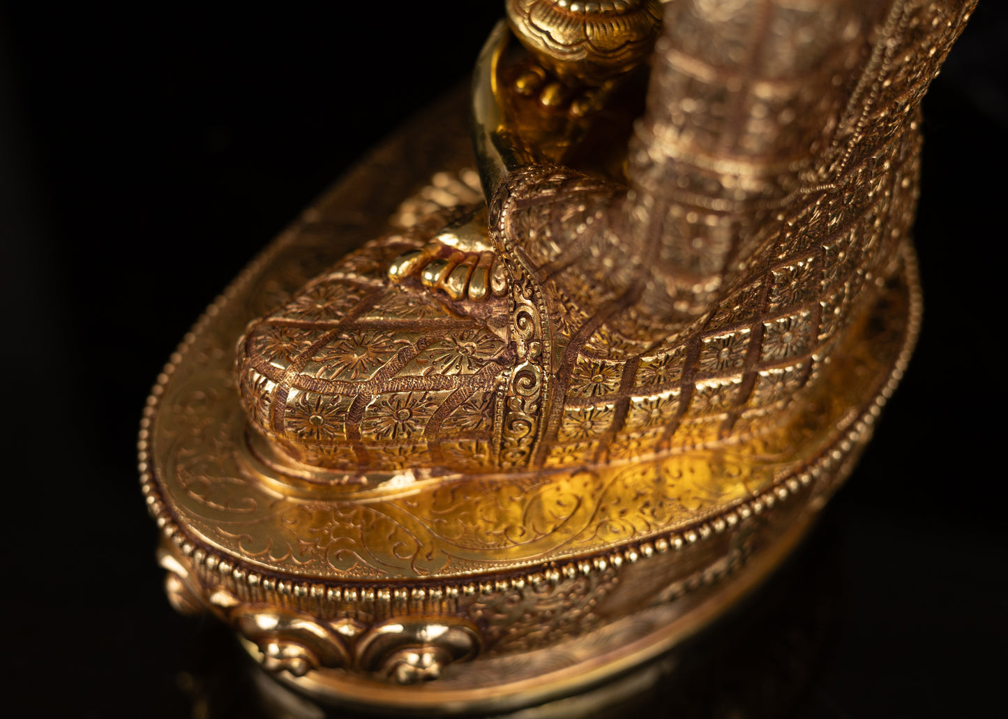 Tibetan Buddhism Gold Face Lord Shakyamuni Buddha Shakya Hand Craved Gold-Plated Copper Statue Sculpture Figure Nepal free