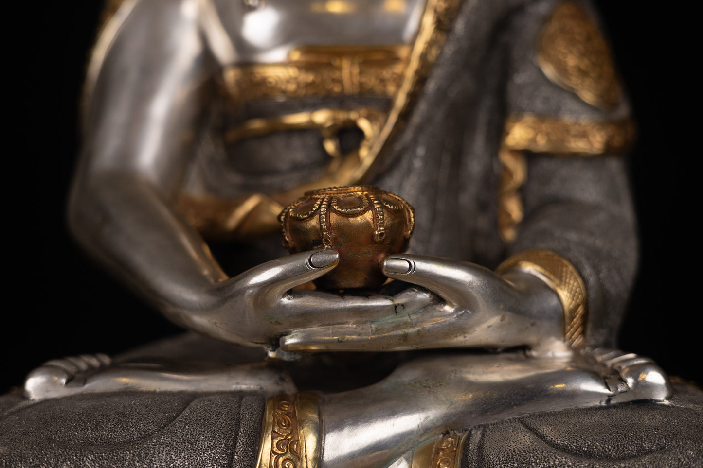 Tibetan Buddhism Gold Face Hand Paint Lord Amitabha Buddha Opakme Silver Gold Plated Copper Hand Craved Statue Sculpture Figure Nepal free