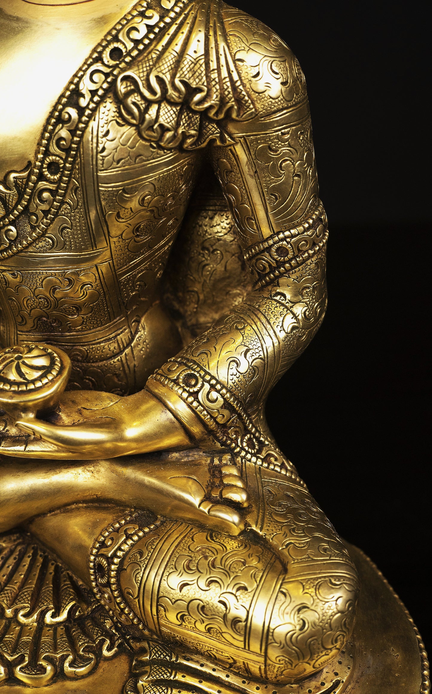 Tibetan Buddhism Lord Shakyamuni Buddha Gold Face Hand Painting Gold Plated Hand Carving Copper Statue Sculpture Figure Nepal free