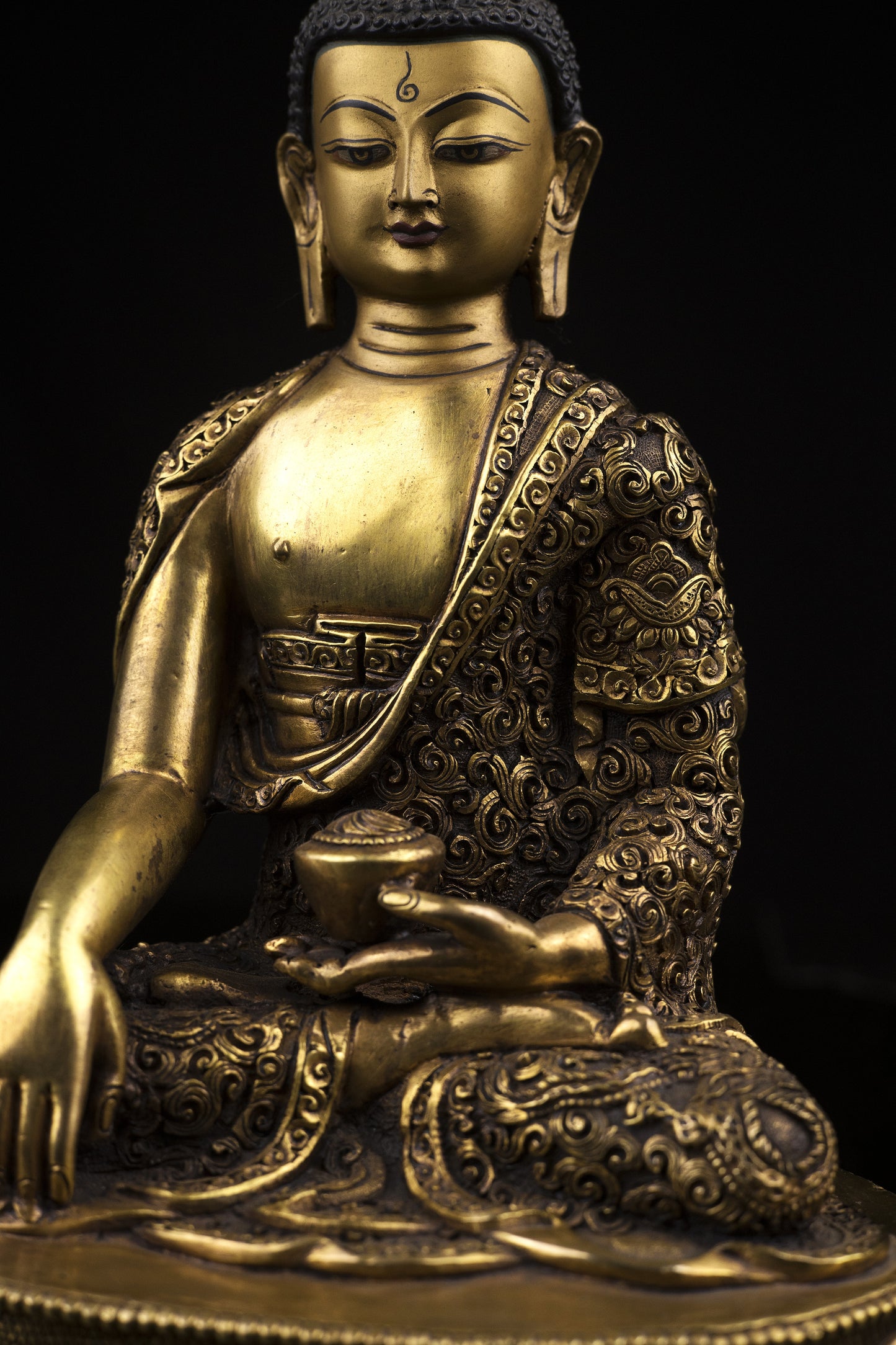 Tibetan Buddhism Gold Face Hand Paint Lord Shakyamuni Buddha Hand Carved Copper Statue Sculpture Figure Nepal free