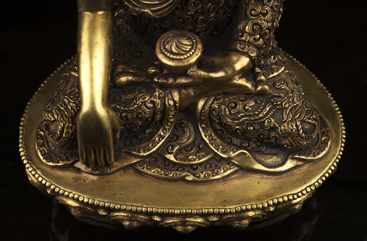 Tibetan Buddhism Gold Face Hand Paint Lord Shakyamuni Buddha Hand Carved Copper Statue Sculpture Figure Nepal free