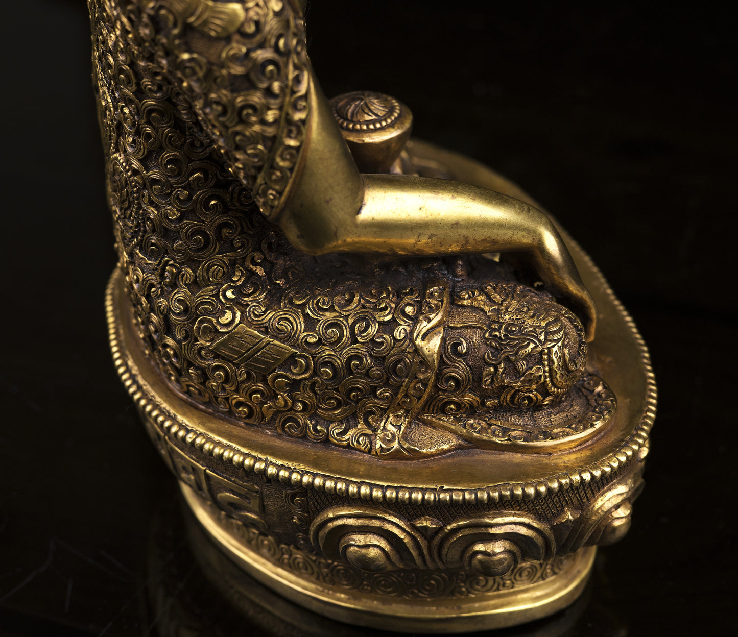 Tibetan Buddhism Gold Face Hand Paint Lord Shakyamuni Buddha Hand Carved Copper Statue Sculpture Figure Nepal free