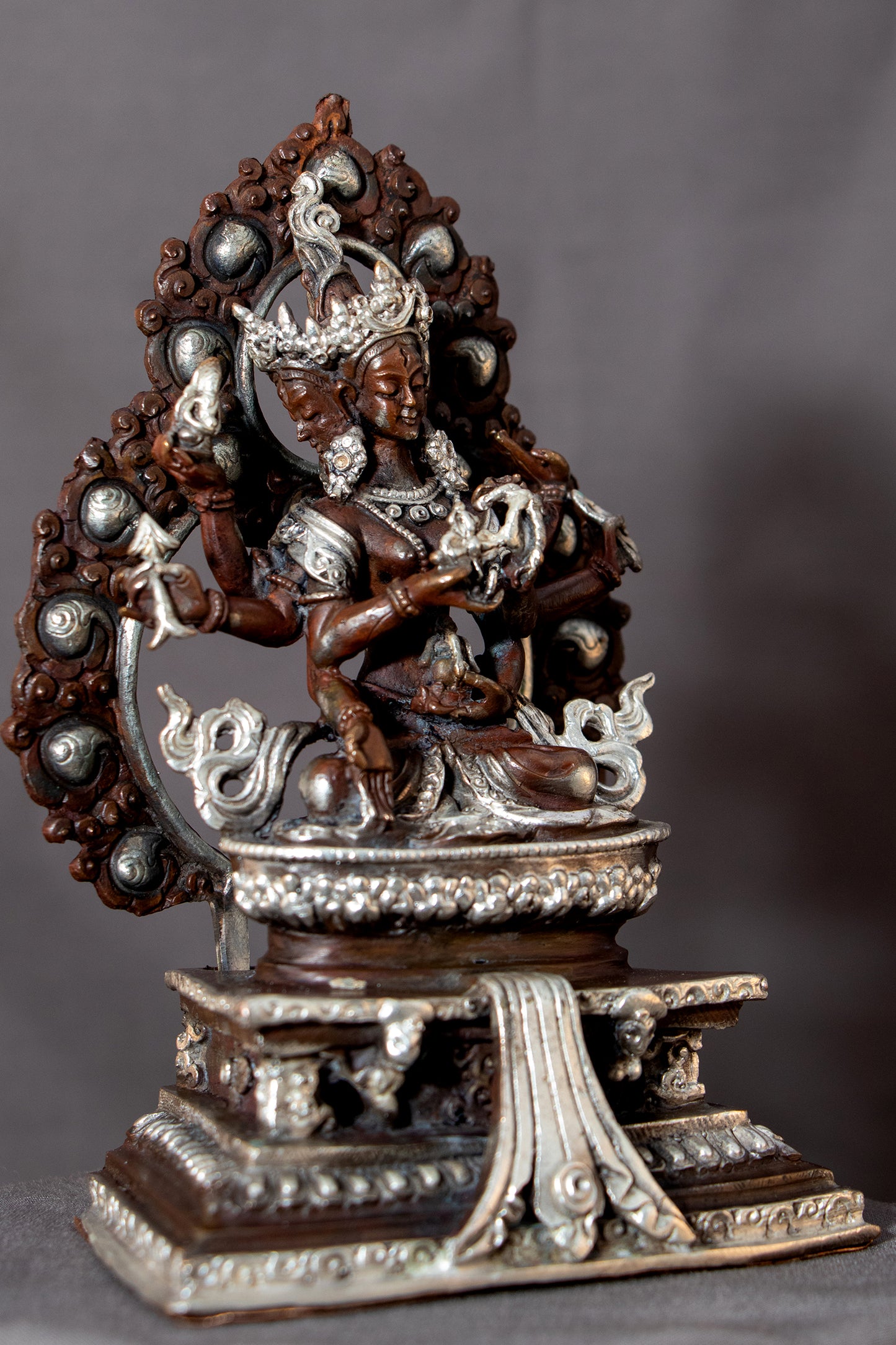 Buddhism Goddess Namgyalma Ushnishavijaya Silver Plated Oxide Copper Statue Figure Nepal