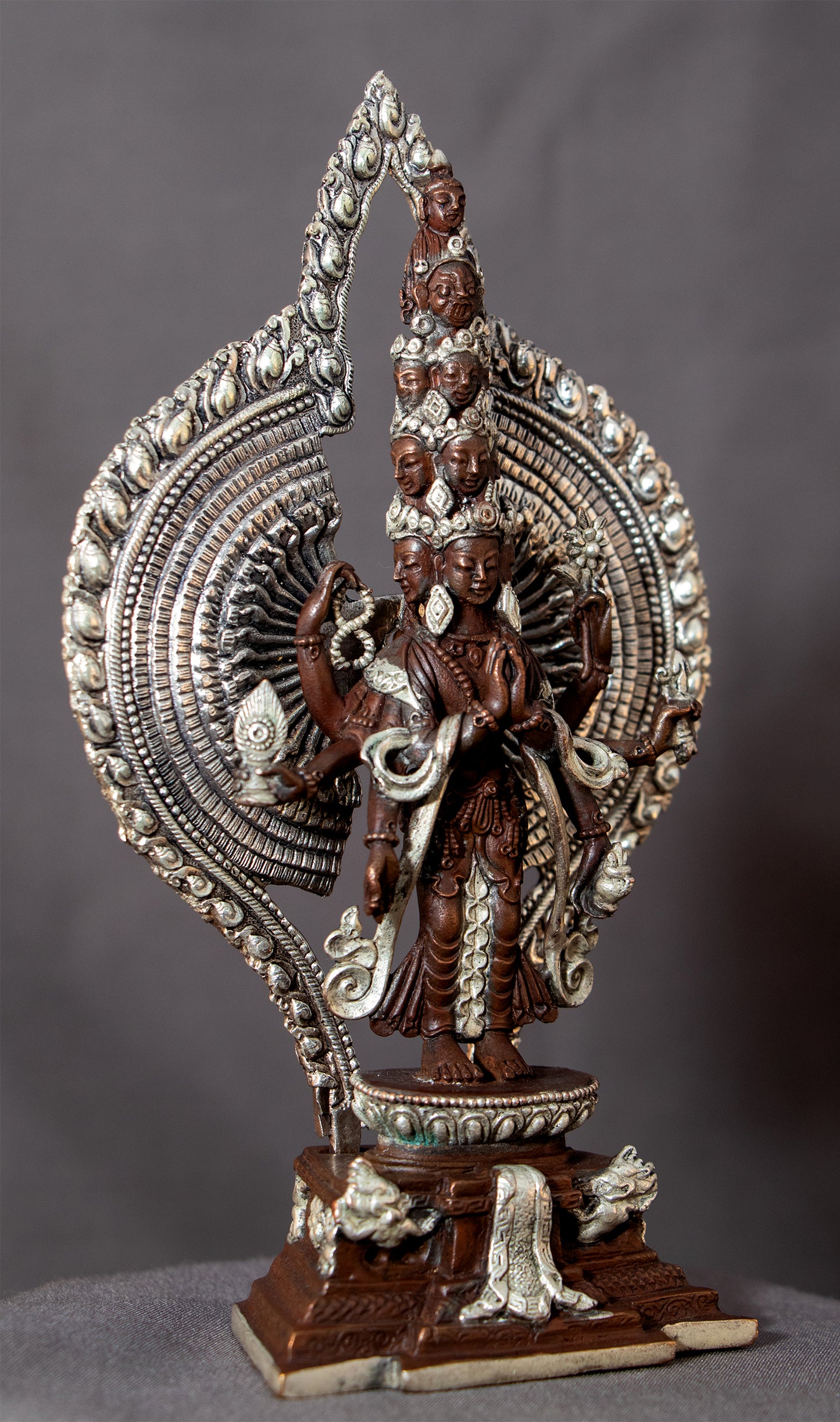 Tibetan Buddhism Thousand Arms Avalokitesvara Lokeshwar Silver Oxide Copper Statue Sculpture Figure Nepal free