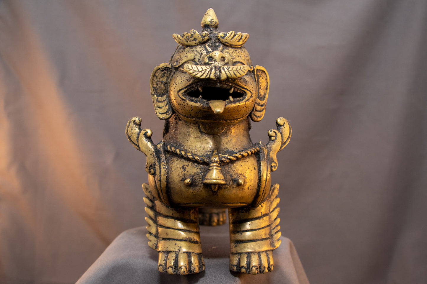Tibetan Pair of Lion Feng Shui Lions Foo Fu Dog Guardian Singha Brass Figure Sculpture Statue free