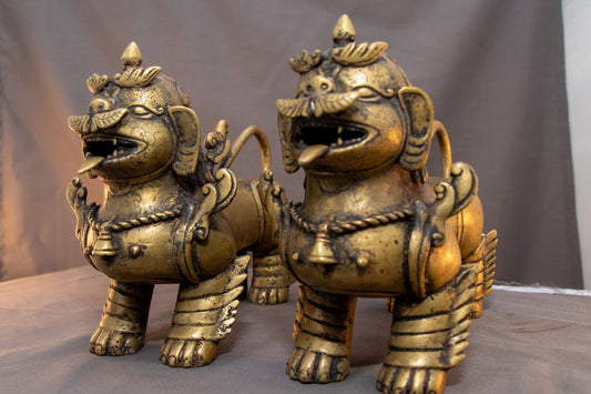Tibetan Pair of Lion Feng Shui Lions Foo Fu Dog Guardian Singha Brass Figure Sculpture Statue free