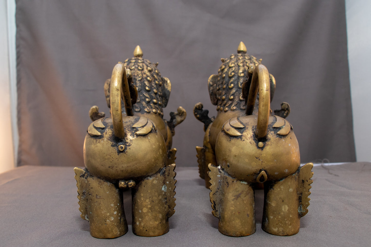 Tibetan Pair of Lion Feng Shui Lions Foo Fu Dog Guardian Singha Brass Figure Sculpture Statue free