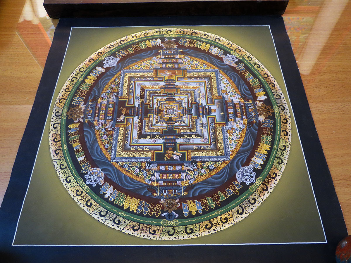Tibetan Buddhism Ritual Kalachakra Mandala Kalachakra Tantra Hand Painting 26 cm Thangka Art free Grey