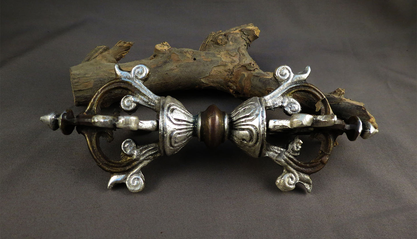 Tibetan Buddhism Ritual 19cm Silver Oxide Brass Dorje/Vajra Thunderbolt Altar Nepal free