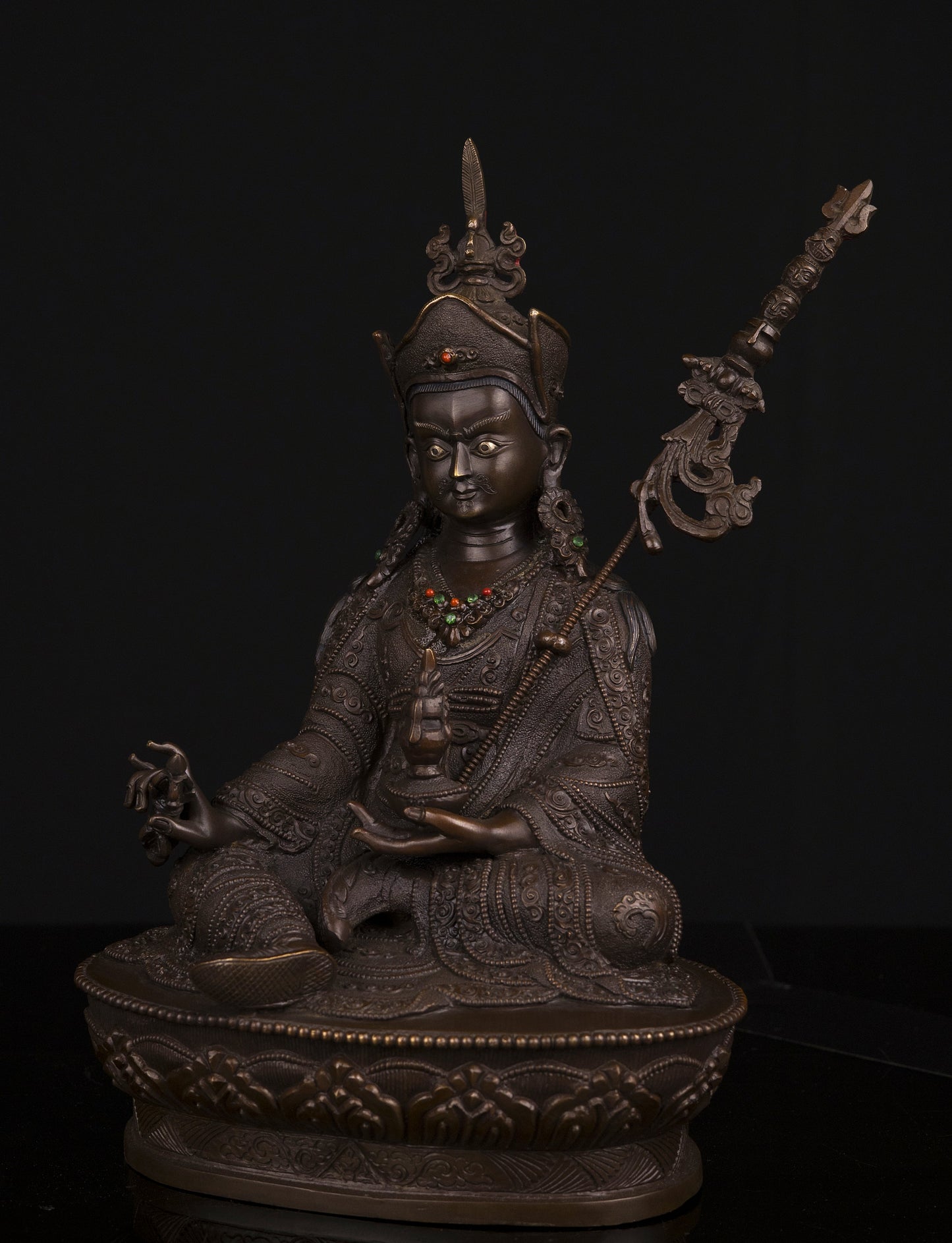 Tibetan Buddhism Guru Rinpoche(Padmasambhava) Copper Oxide Statue Figure Sculpture Nepal free