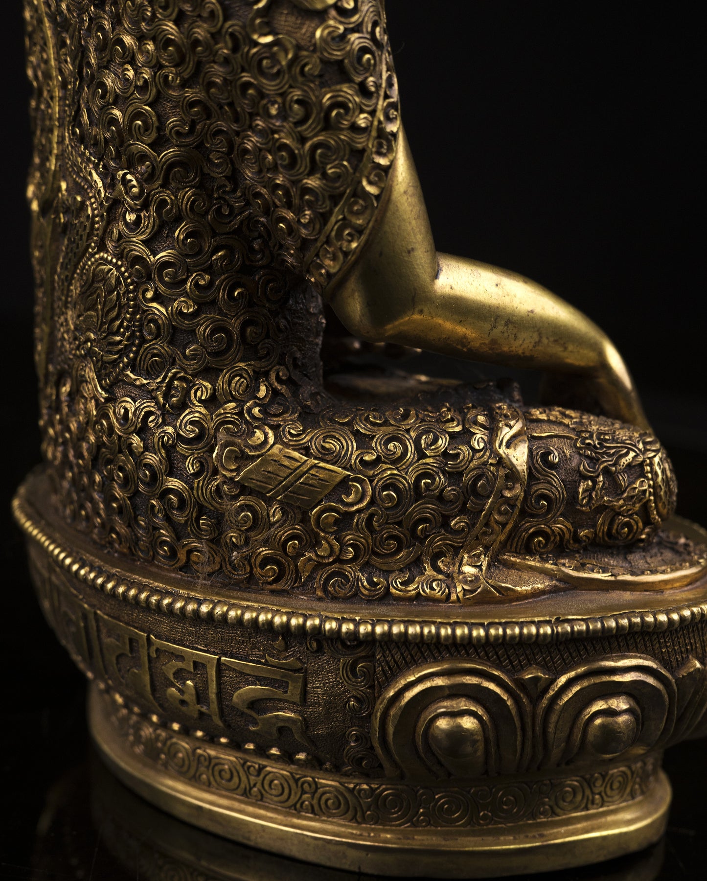 Tibetan Buddhism Gold Face Hand Paint Lord Shakyamuni Buddha Hand Carved Copper Statue Sculpture Figure Nepal free