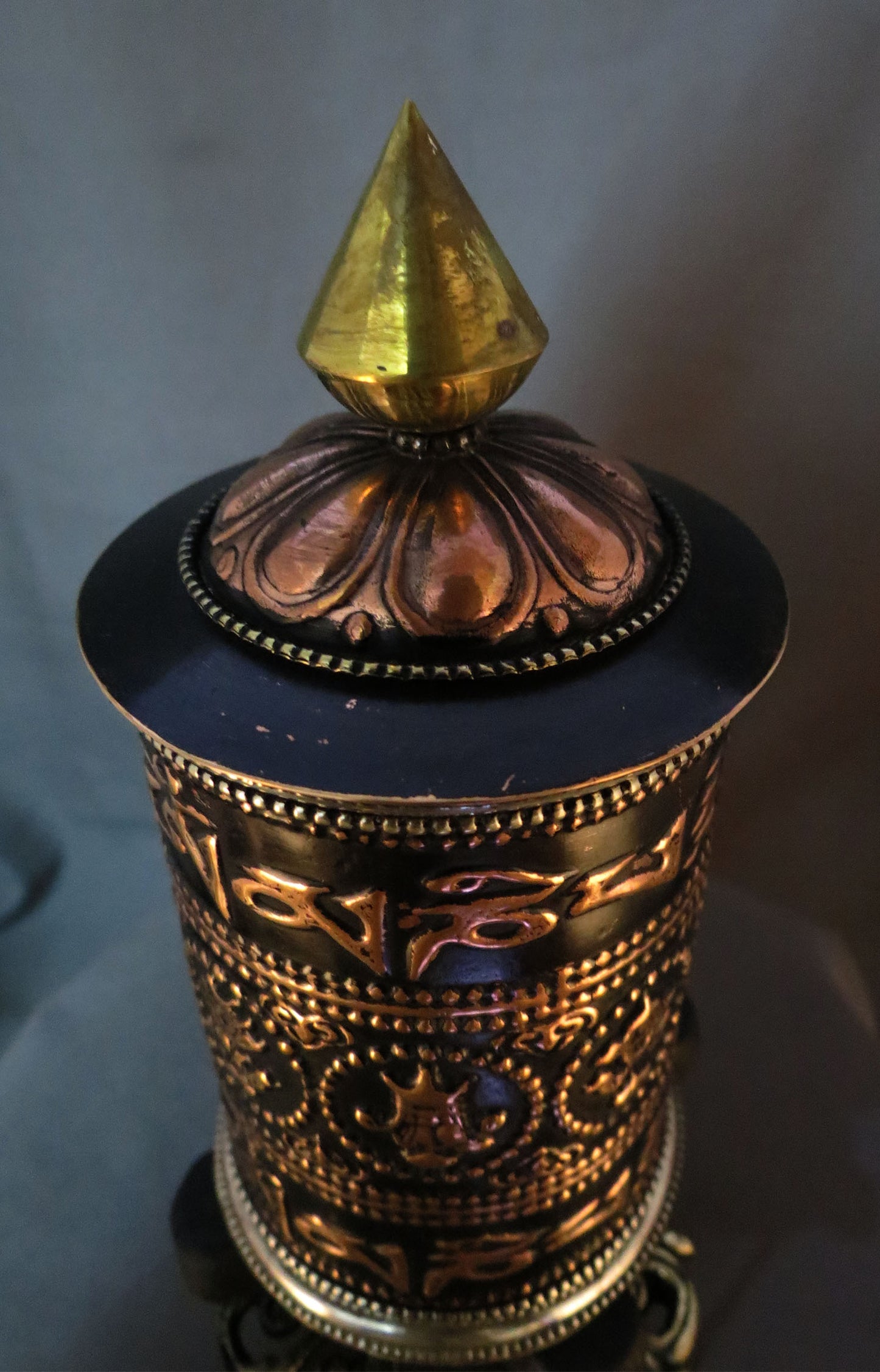 Tibetan Buddhism 8 Auspicious Sign Om Mani Padme Hum Mantra Copper Oxide Handmade Prayer Wheel free