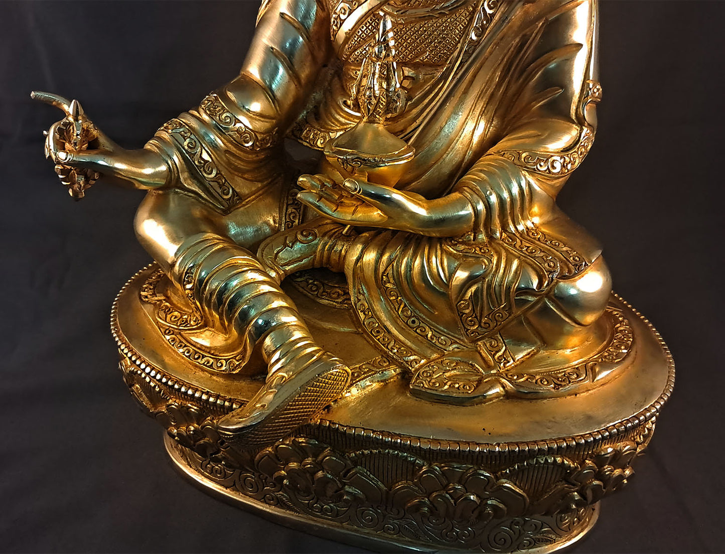 Gold Face Guru Rinpoche Statue: Tibetan Buddhism Gold Plated Copper Sculpture Figure Nepal free
