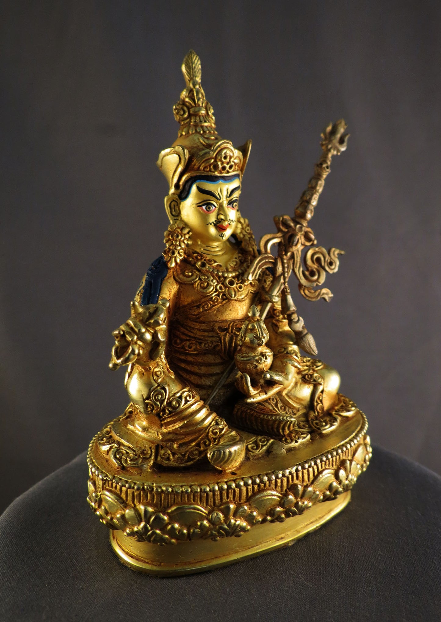 Tibetan Buddhism Gold Face Hand Painting Guru Rinpoche Padmasambhava Copper Gold Plated Statue Sculpture Figure Nepal free
