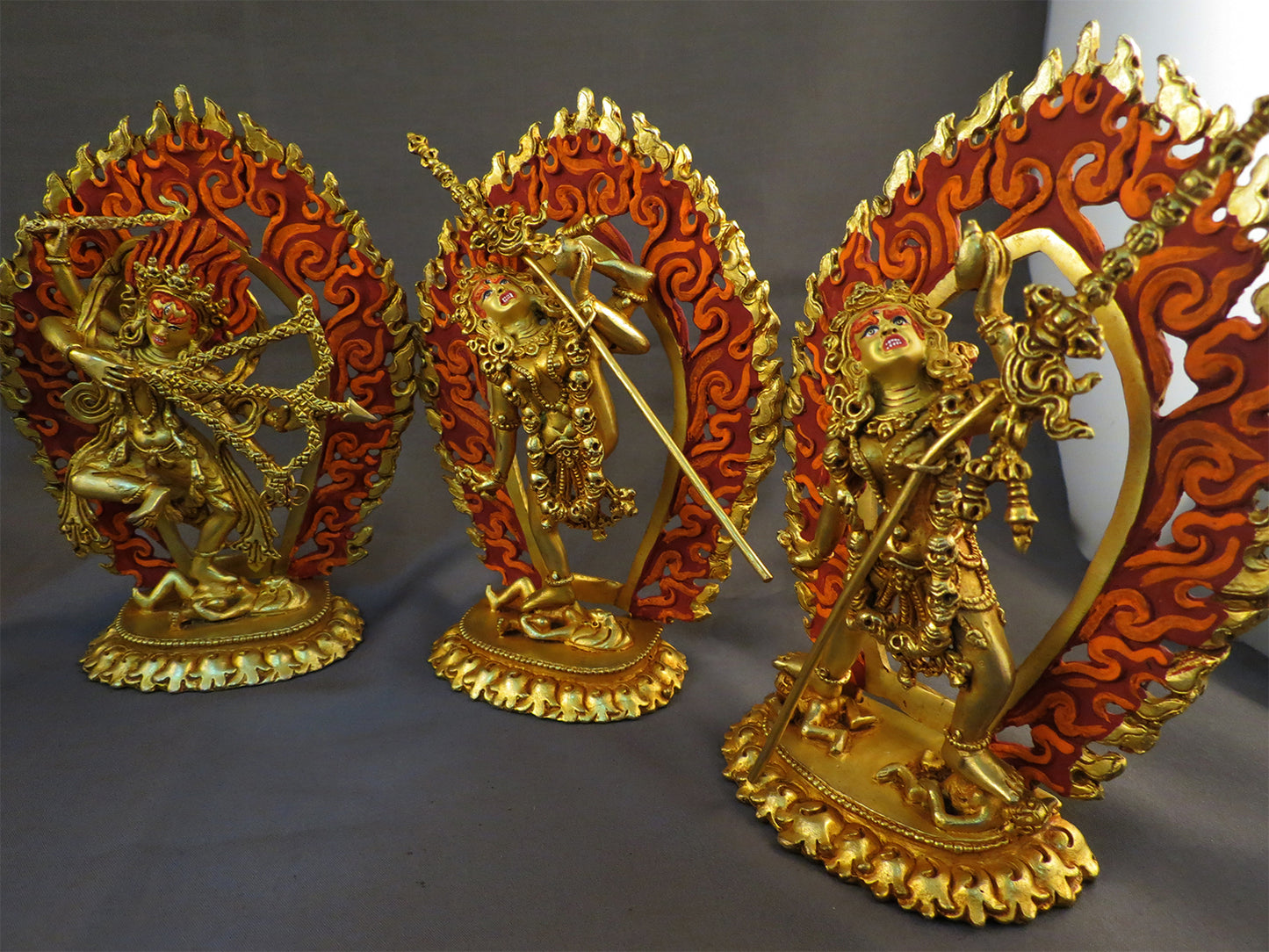 Gold Face Paint Tibetan Buddhism Set of 5 Jogini Yogini Dakini Gold Plated Copper Statue Figure Sculpture Nepal free