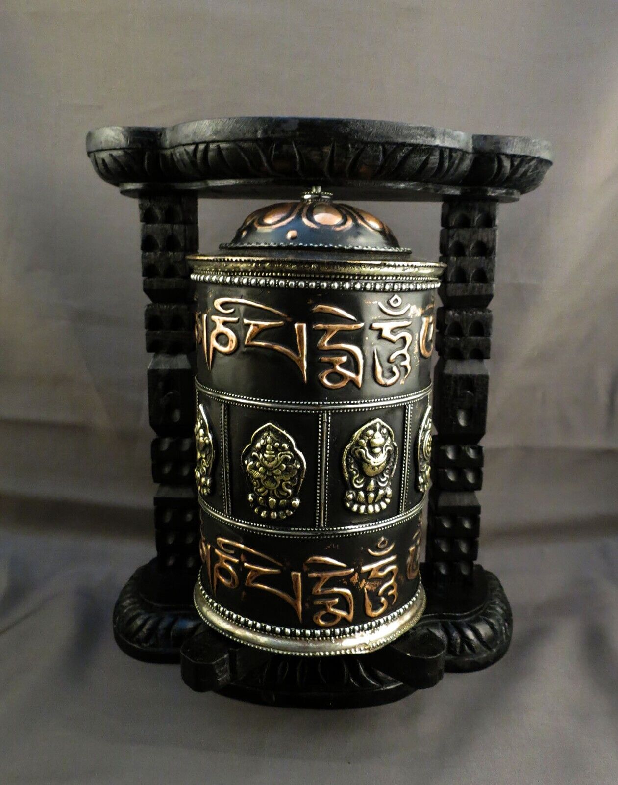 Tibetan Buddhism Om Mantra Auspicious Meditation Offering Oxide Wooden Frame Copper Prayer Wheel Nepal