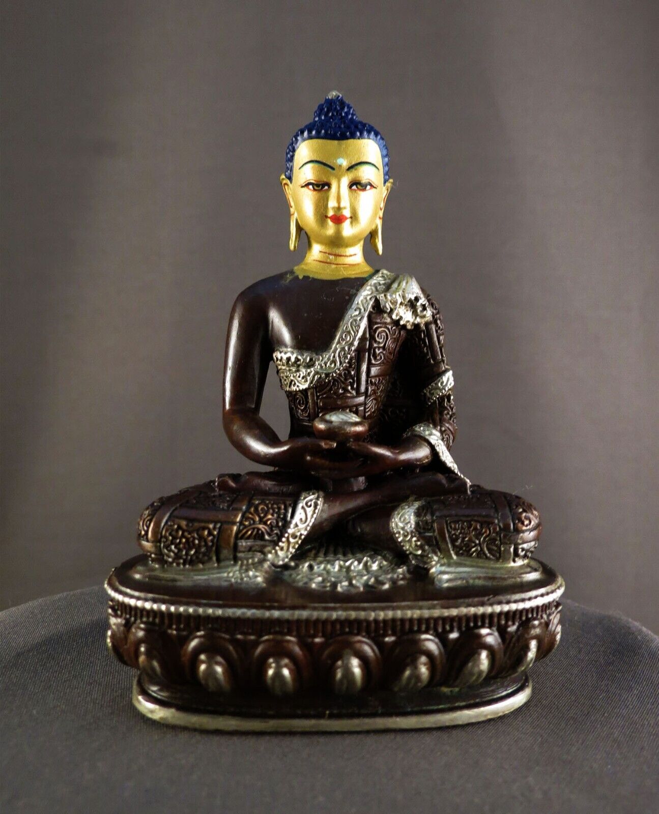 Buddhism Gold Face Hand Painting Lord Amitabha Buddha Silver Oxide Copper Statue Figure Nepal