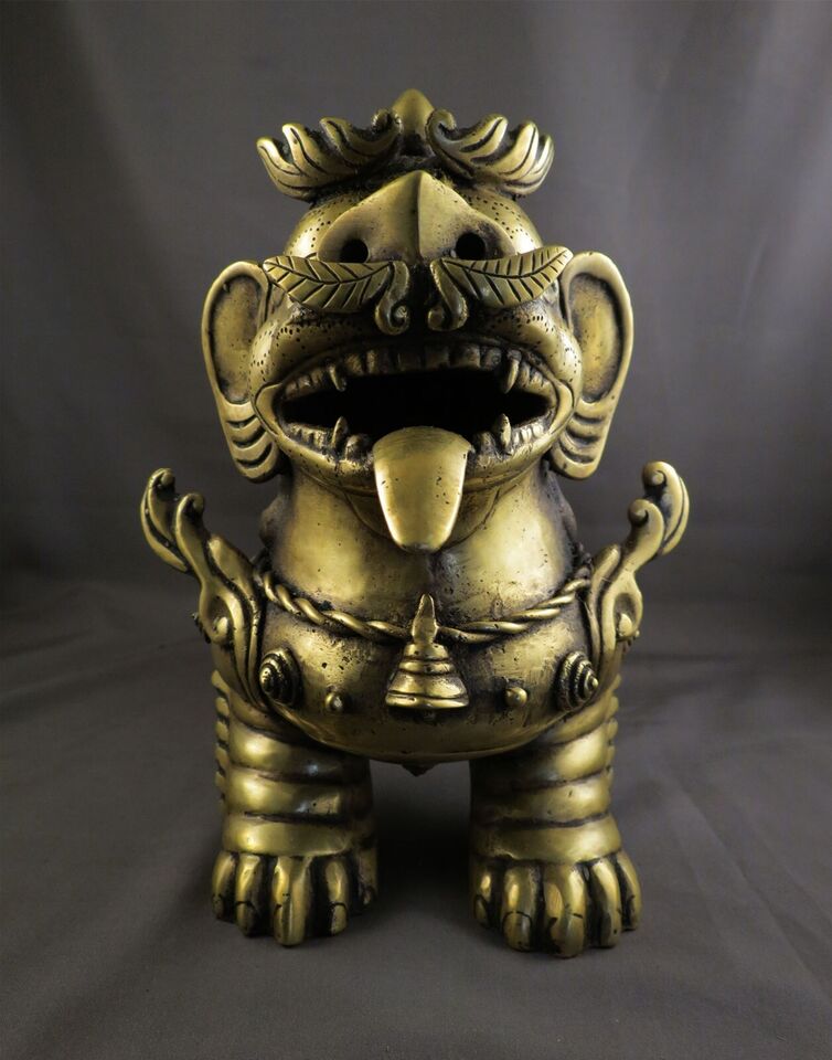 Tibetan Pair of Lion Feng Shui Lions Foo Fu Dog Guardian Yellow Color Singha Brass Statue Figure Nepal