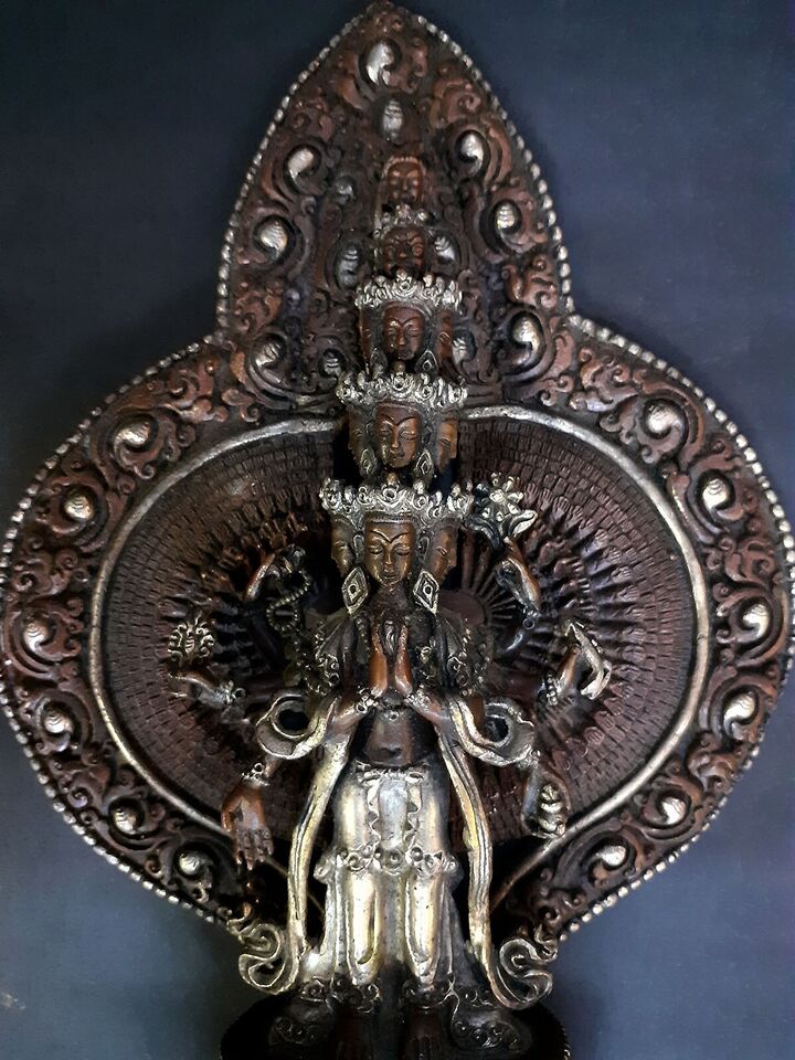 Thousand Arm Lord Avalokitesvara Lokeshwor Sahasrabhuja 8.8" Copper Oxide Figure Statue Nepal